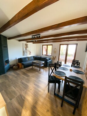 Fireplace - Chata TRI GROŠE 1 , is cottage for 20 people near lake Oravská priehrada. (Námestovo)