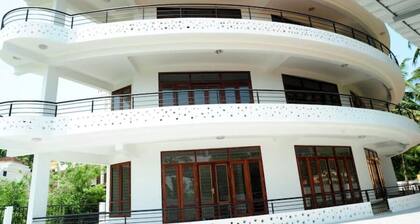 Sankh Seaview Apartments Kovalam