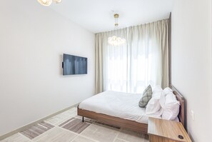 Leilighet – elite | 1 soverom, individuelt dekorert, strykejern/-brett og wi-fi (inkludert)