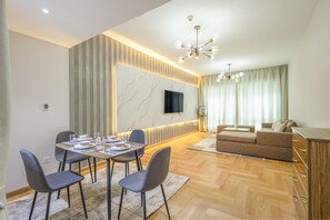 Elite Apartment | Dining room