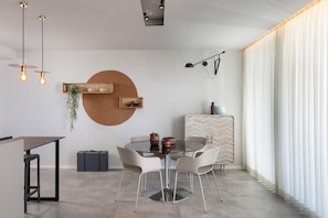 Dining - Bat Galim Seaside Retreat by Sea N' Rent (Haifa)