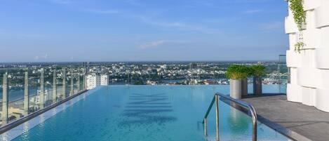 Outdoor pool, pool umbrellas