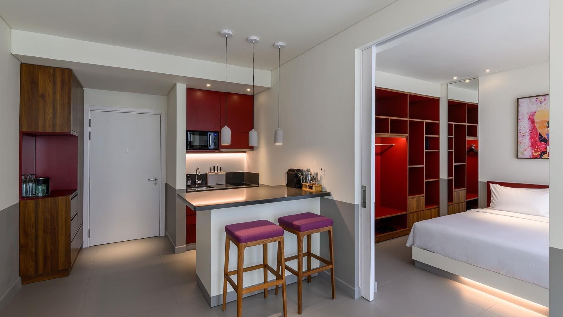 Suite Luxury, 1 letto king, vista città | Biancheria da letto di alta qualità, copriletto in piuma