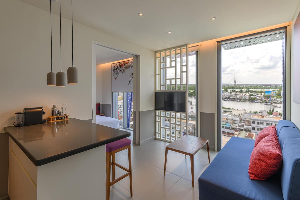 Luxury Suite, 1 King Bed, River View | Premium bedding, down duvets, memory-foam beds, minibar