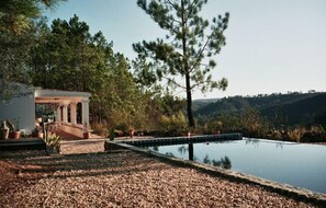 Pool - Monte Cucs - House on the Hill (Odeceixe)