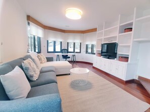 TV - CASA DE LA CANTERA (Jaca)