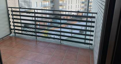 Apartamento en Jaca con Terraza, Piscina y Parking Incluido