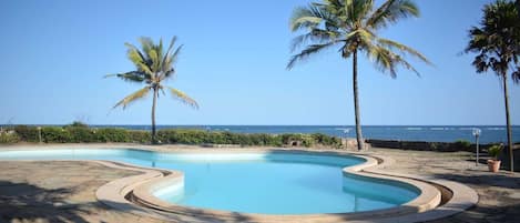 Piscina a l'aire lliure
