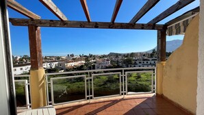 Unclassified image, 5 of 21, button - Beachside Apartments in Dénia with Pool, Parking, and Terrace/Balcony (Denia)