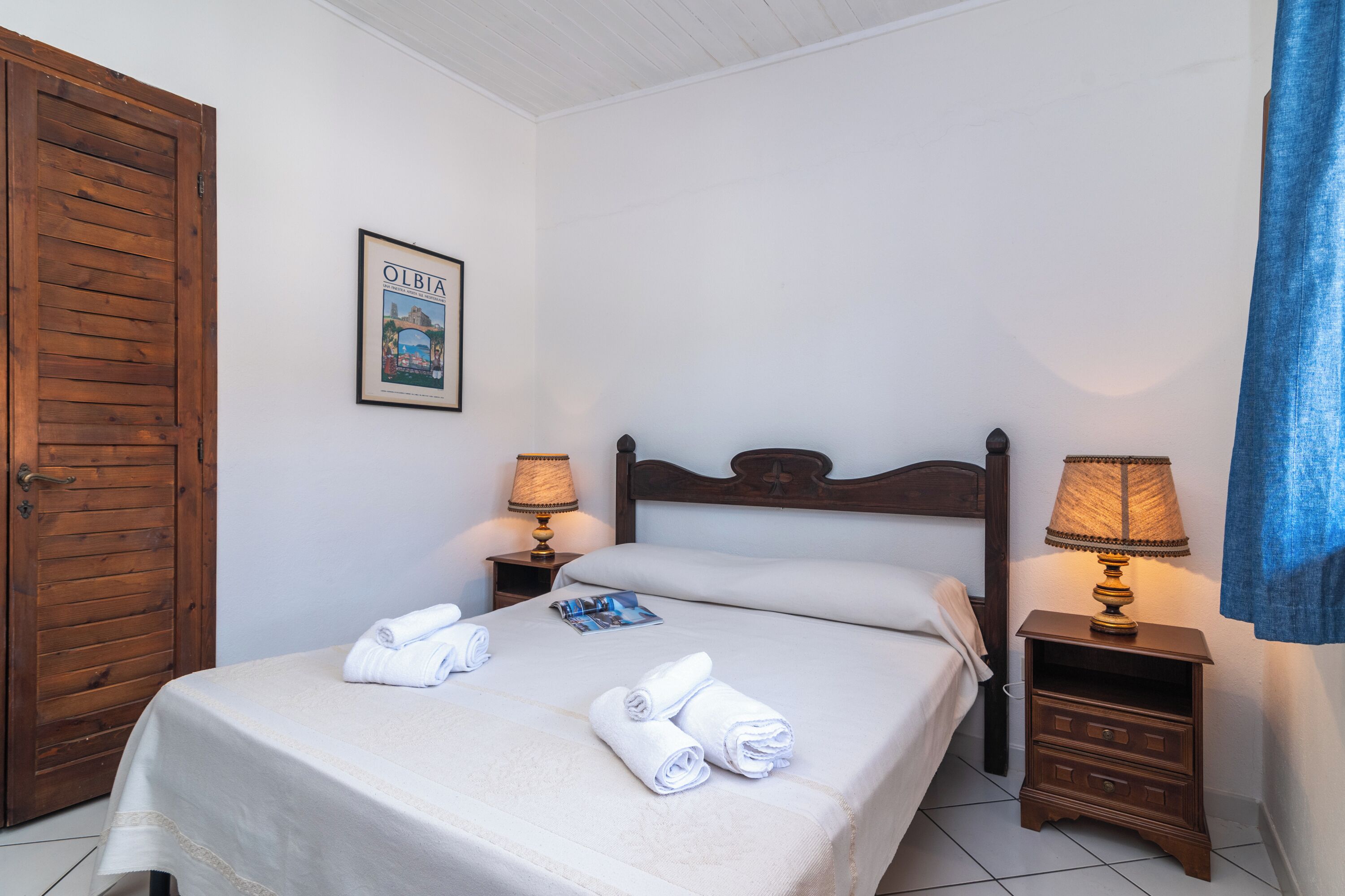 2 slaapkamers, een strijkplank/strijkijzer, wifi (toeslag), beddengoed