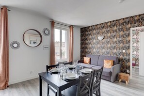 Dining - 809 Suite Fantastic - Superb apartment (Bagnolet)