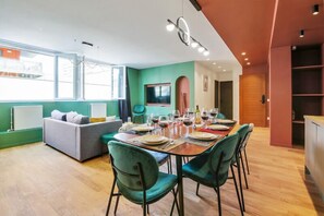 Dining - 221 Suite Juju - Superb Apartment in Paris (Paris 13 Gobelins)