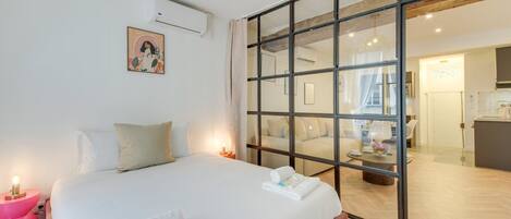 3 chambres, fer et planche à repasser, Wi-Fi, draps fournis