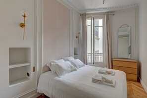 1 camera, ferro/asse da stiro, Wi-Fi, lenzuola