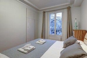 2 室のベッドルーム、アイロン / アイロン台、インターネット、ベッドシーツ