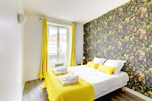 2 quartos, acesso à internet, roupa de cama