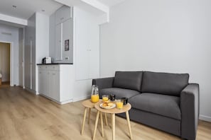 TV - 315 Suite Pascal - Superb apartment in Paris (Paris 03 Temple)