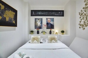 1 bedroom, WiFi, bed sheets - 297 Suite Papy - Superb apartment in Paris (Paris 02 Bourse)