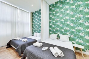 3 bedrooms, Internet, bed sheets - 106-Suite Cece - Superb Duplex in Paris (Paris)