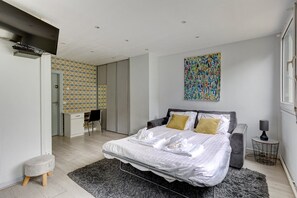 2 bedrooms, iron/ironing board, WiFi, bed sheets - 235 Home Madrid Concept (Paris 15 Vaugirard)