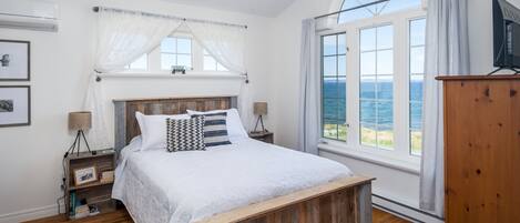 3 habitaciones, escritorio, tabla de planchar con plancha y wifi gratis