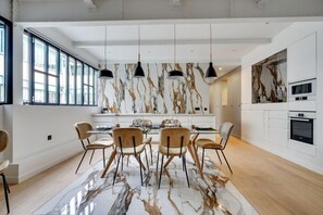 Dining - 178 Suite Cesar - Superb apartment in Paris (Paris 11 Popincourt)