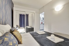 1 bedroom, WiFi, bed sheets