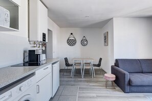Interior - 803 Suite Parisian - Superb apartment (Bagnolet)