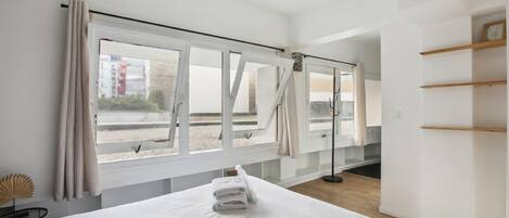 3 soverom, internettilgang og sengetøy