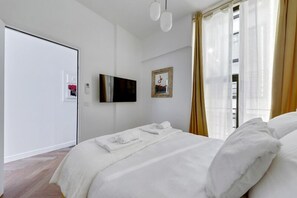1 bedroom, iron/ironing board, WiFi, bed sheets - 210 Suite Chanel - Superb apartment in Paris (Paris 04 Hôtel-de-Ville)