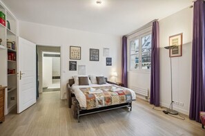 1 quarto, ferros/tábuas de passar roupa, Wi-Fi, roupa de cama