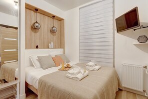 1 bedroom, iron/ironing board, WiFi, bed sheets