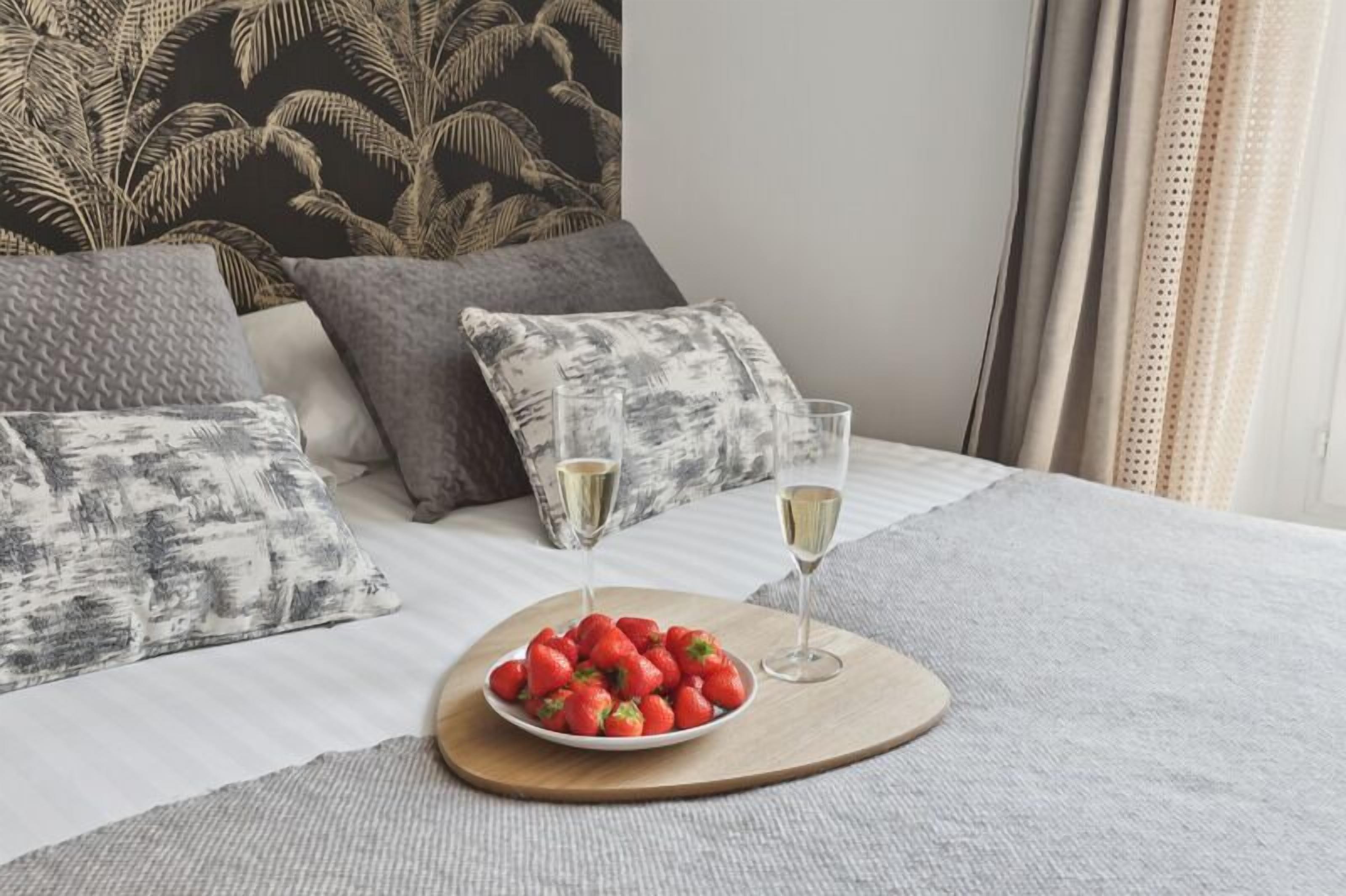 1 chambre, fer et planche à repasser, Wi-Fi, draps fournis