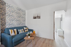 TV - 867-Suite Mimosa - Superb Apartment (Montreuil)