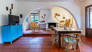 Dining - Holiday Home Le Sirene (Santa Margherita di Pula)