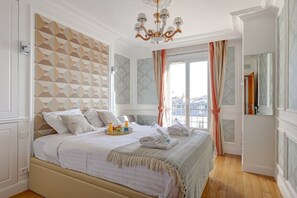 2 Schlafzimmer, Schreibtisch, Bügeleisen/Bügelbrett, WLAN