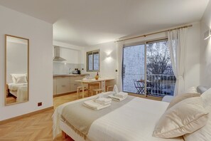 2 sovrum, strykjärn/strykbräda, internet och sängkläder