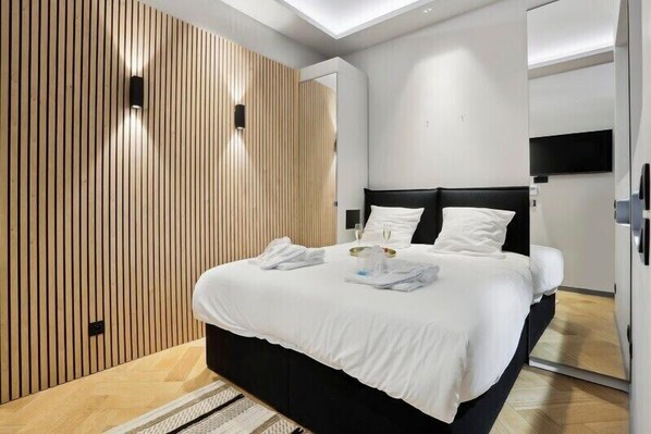 1 chambre, fer et planche à repasser, Wi-Fi, literie fournie