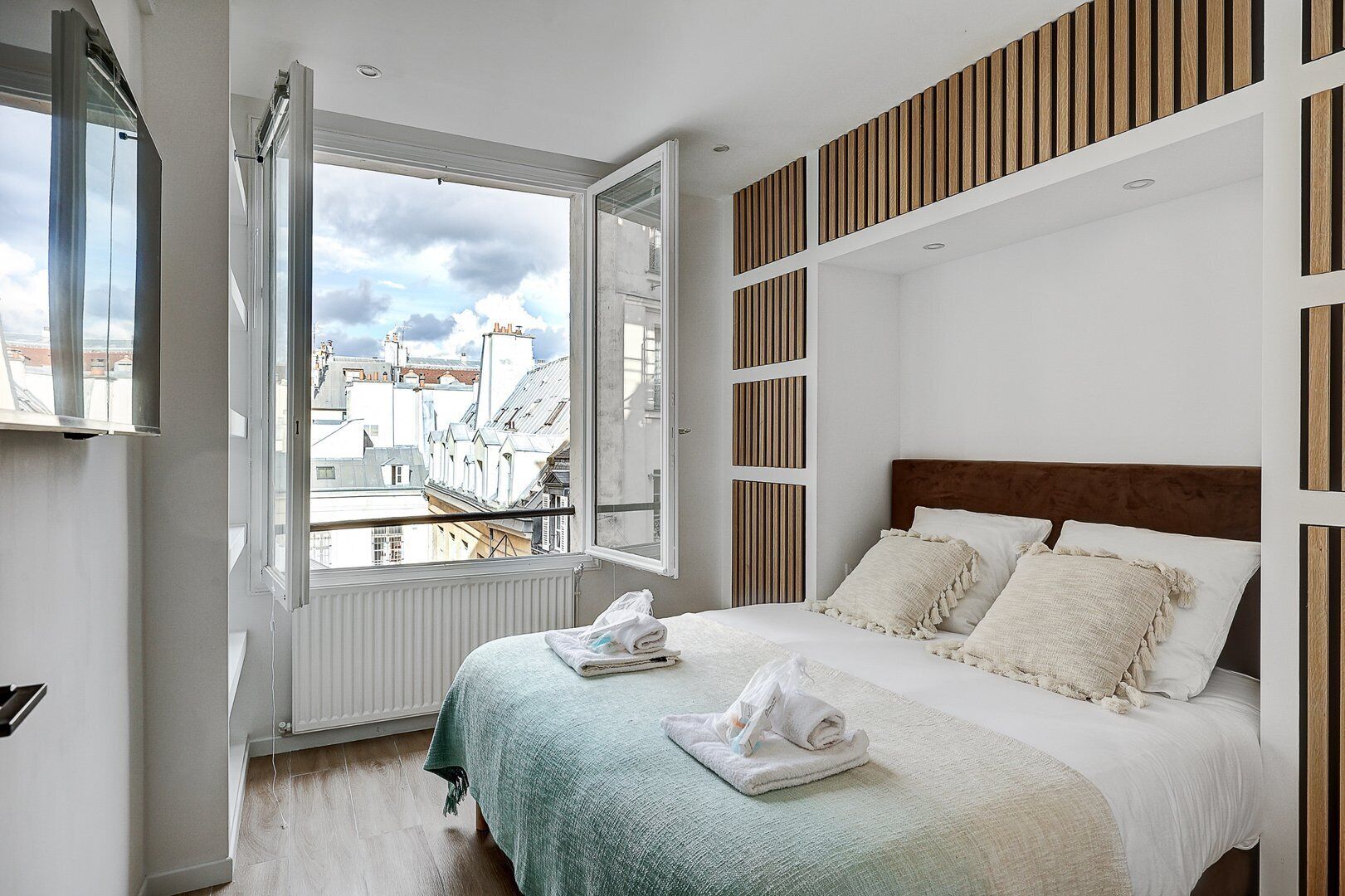 3 Schlafzimmer, Schreibtisch, Bügeleisen/Bügelbrett, WLAN