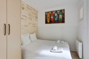 3 bedrooms, iron/ironing board, WiFi, bed sheets - 245 Suite Mercedes - Superb apartment in Paris (Paris 11 Popincourt)