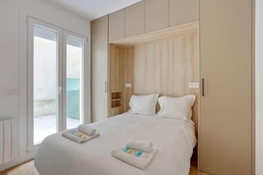 3 bedrooms, iron/ironing board, WiFi, bed sheets - 245 Suite Mercedes - Superb apartment in Paris (Paris 11 Popincourt)