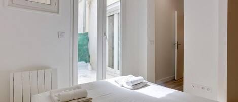 3 Schlafzimmer, Bügeleisen/Bügelbrett, WLAN, Bettwäsche