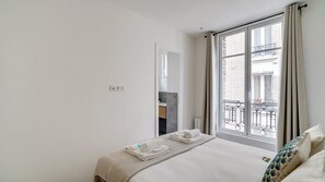 1 室のベッドルーム、アイロン / アイロン台、WiFi、ベッドシーツ