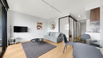 Smart TV, books, offices