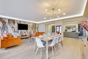 TV - 185 Suite Five - Superb apartment in Paris (Paris 15 Vaugirard)