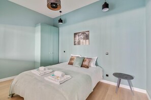2 chambres, fer et planche à repasser, Wi-Fi, draps fournis