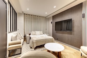 2 bedrooms, iron/ironing board, Internet, bed sheets
