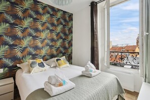 1 slaapkamer, een bureau, internet, beddengoed