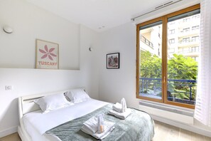3 chambres, fer et planche à repasser, accès Internet, draps fournis