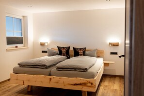 Appartement, 2 slaapkamers, huisdieren toegestaan (Hirsch) | Hypoallergeen beddengoed, geluiddichte muren, gratis babybedden